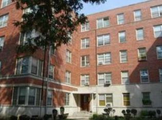 2610 W Berwyn Ave #408, Chicago, IL 60625