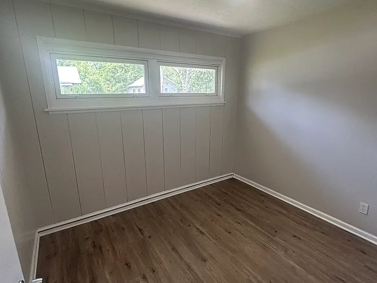 4381 Johnson St — Photo 7