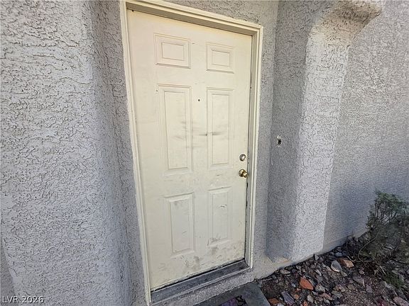 3rd image of 5937 High Steed St Unit 101