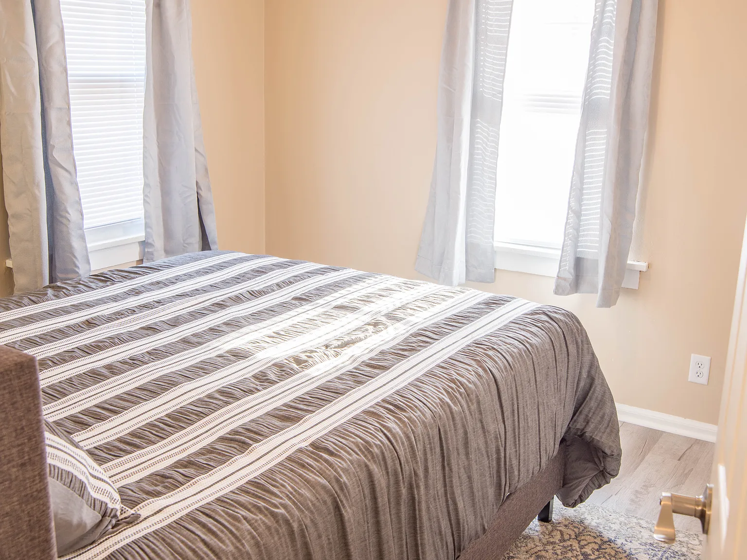 2 bed, 1500 sqft, $1,680 — Photo 1