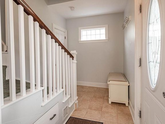 5th image of 274 Lynnfield St