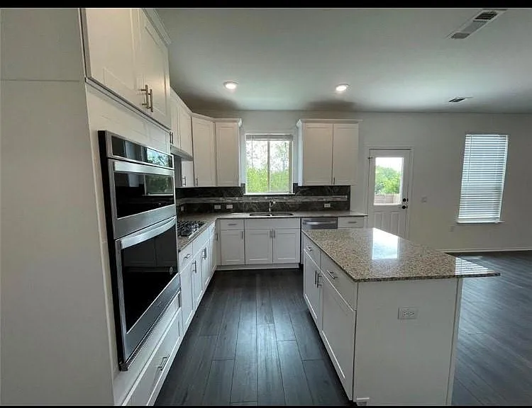 6721 Ellsworth Walk — Photo 7