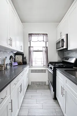 Rented by Corcoran | media 19