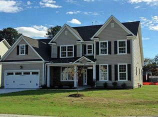 100 Stonehurst Rd, Hampton, VA 23669