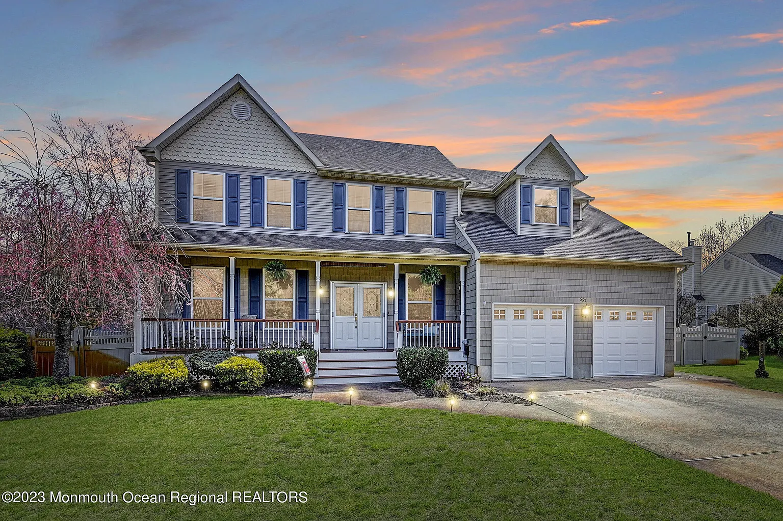 327 Frank Applegate Road photo 1