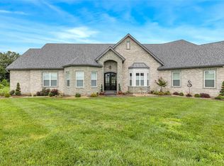 9 Crescent Meadows Ct, Eureka, MO 63025