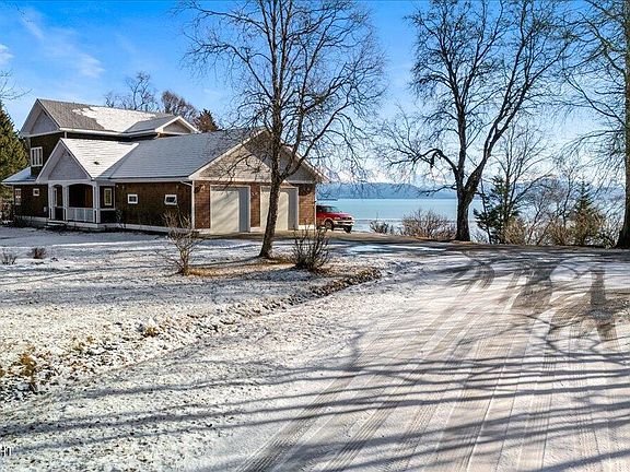 3rd image of 2727 Kachemak Dr