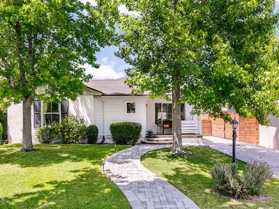 2375 E Woodlyn Rd, Pasadena, CA, 91104