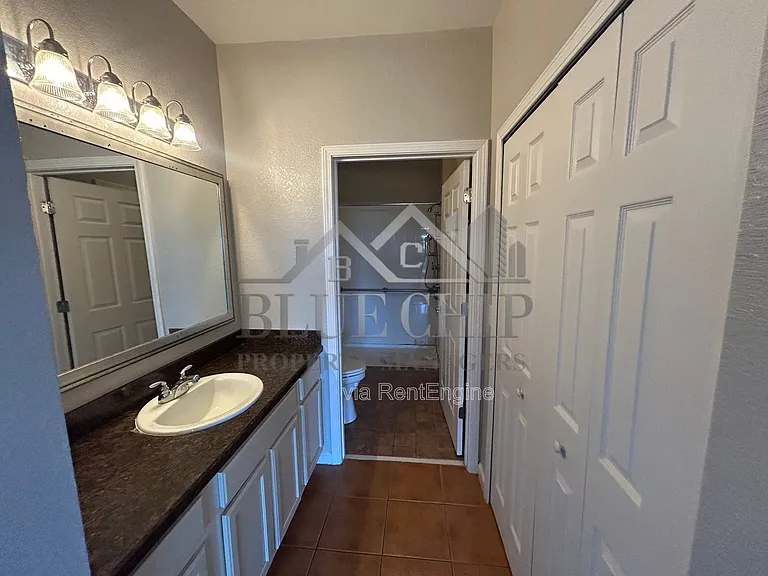 302 Avalon Rd #302 — Photo 11