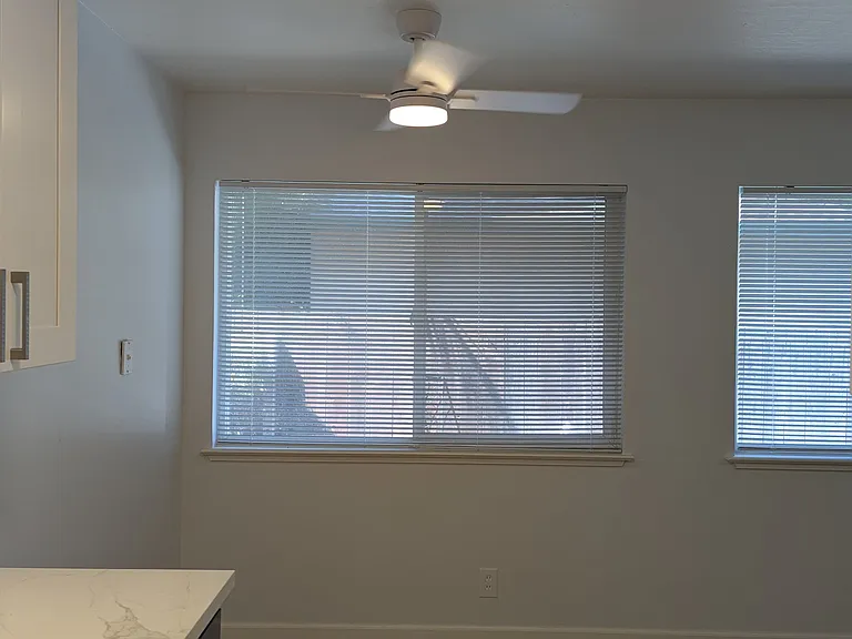 263 Waverly St #2 — Photo 14
