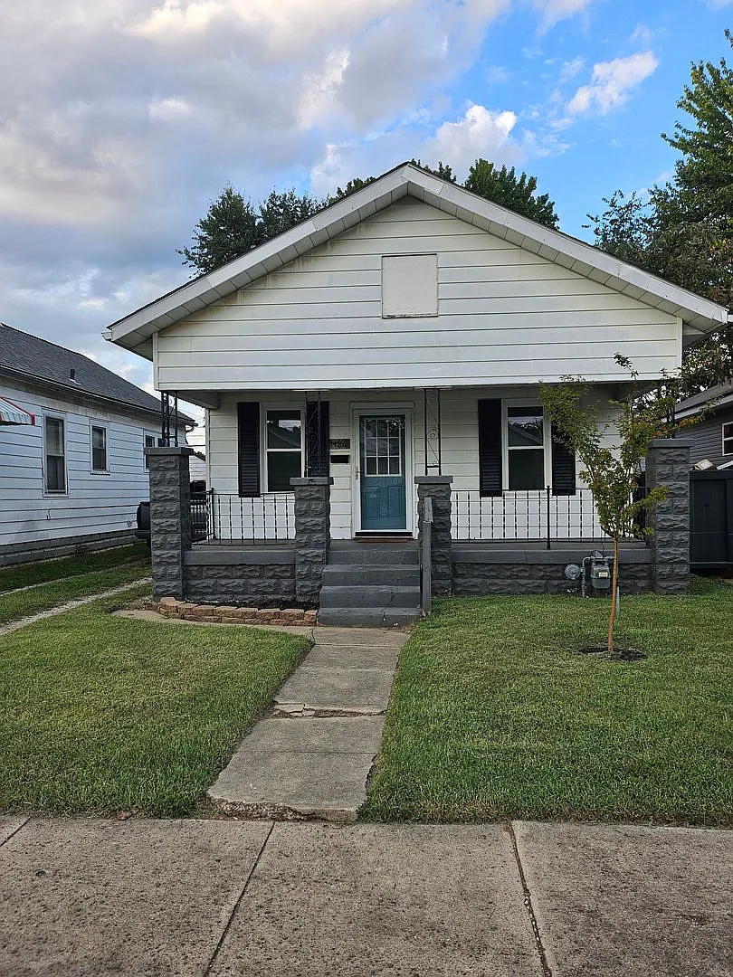 1416 E Indiana St photo 1