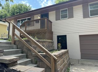4904 S 77th Ave, Ralston, NE 68127