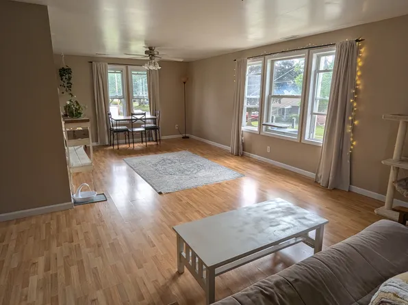144 14th Ave APT 2, North Tonawanda, NY 14120
