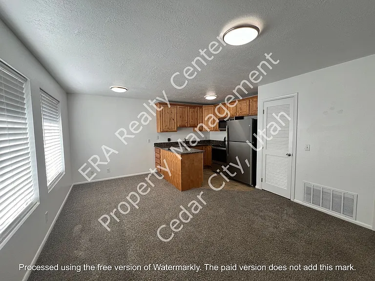 576 W 1045 N #A9 — Photo 3