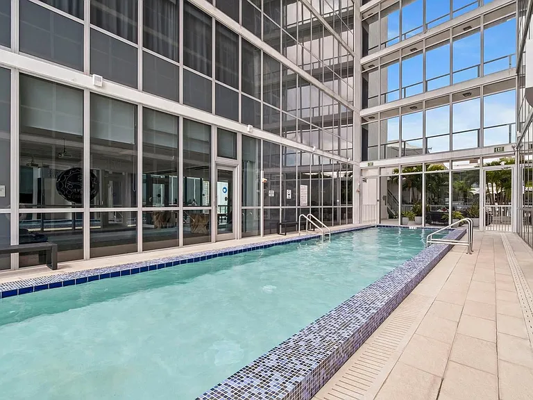 1100 Biscayne Blvd #5802 — Photo 28