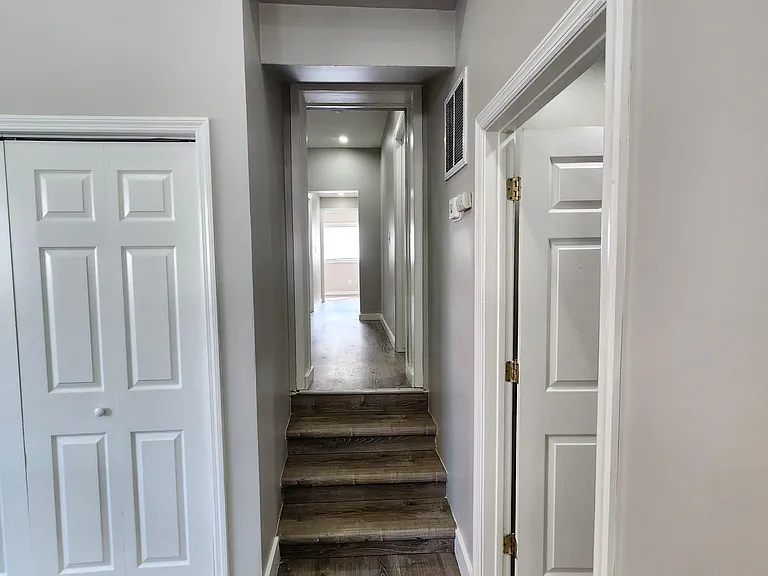 333 W Clinton St #1 — Photo 5