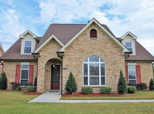 110 Downing Ct, Belle Chasse, LA 70037
