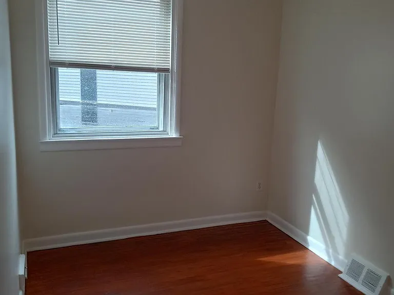 58 Suburban Ln — Photo 21