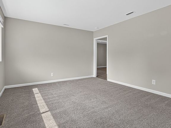 2nd image of 29 Norwood Dr