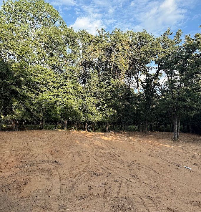 1st image of 1624 Mockingbird Ln