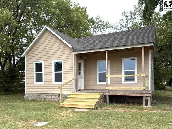 125 W 3rd St, Florence, KS 66851