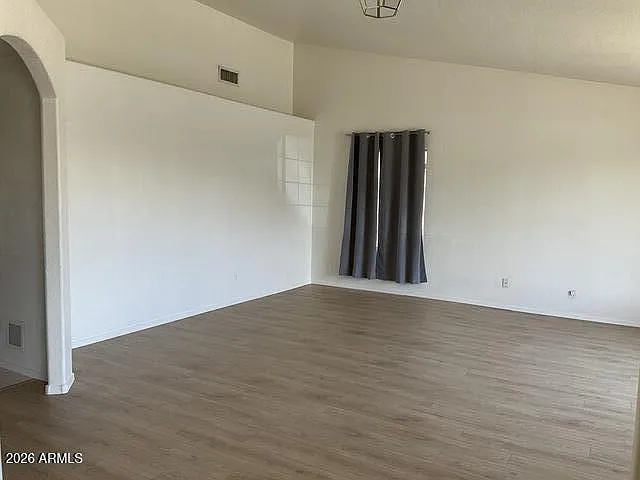 6620 E Melrose St — Photo 2