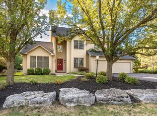 4929 Macgregor Ln, Syracuse, NY 13215