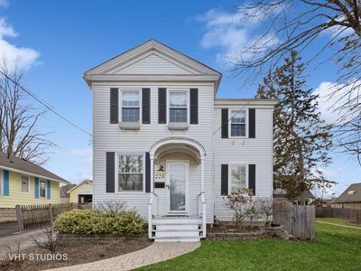 226 N Hager Ave, Barrington, IL, 60010