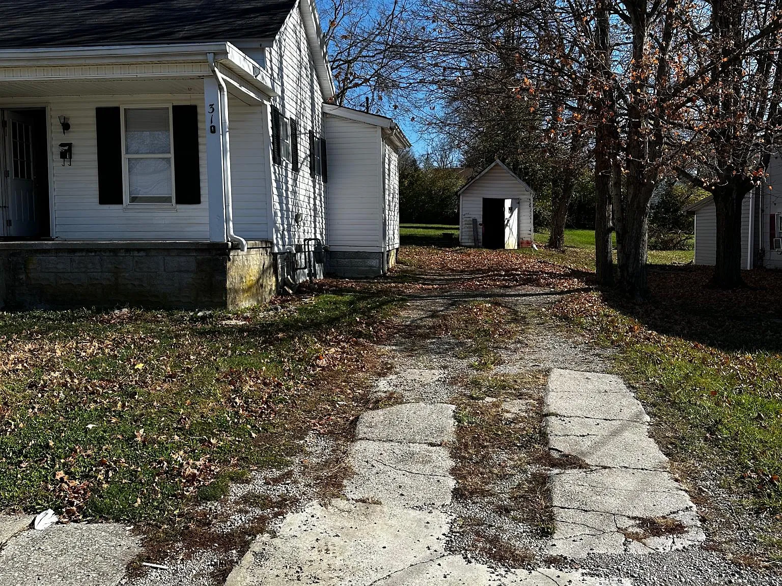 31 Franklin Ave — Photo 4