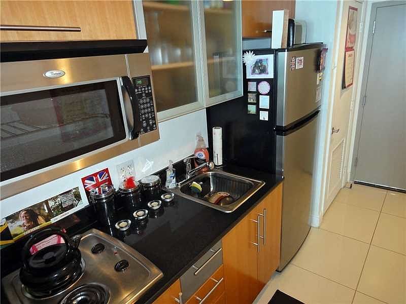 2nd image of 1750 N Bayshore Dr APT 2707