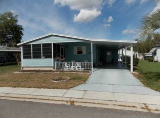 6061 Forest Lake Dr, Zephyrhills, FL 33540