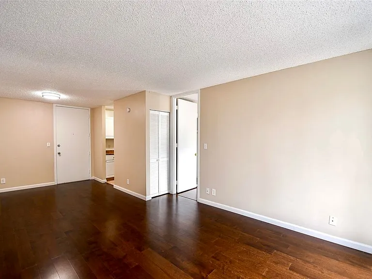 1600 Wilikina Dr #B401 — Photo 5
