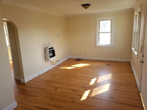 5th image of 4810 Kentucky St #1/2
