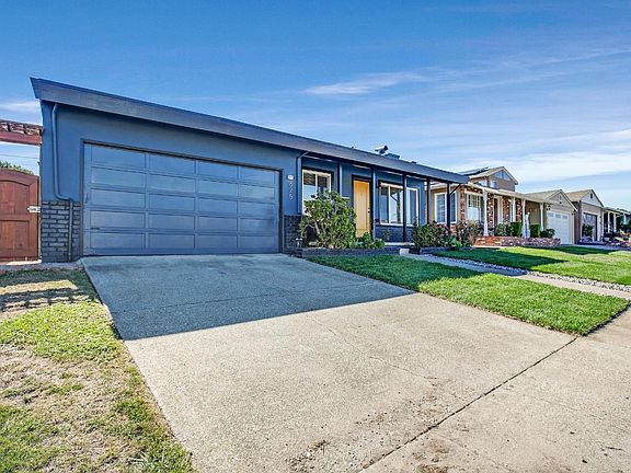 3rd image of 625 Zita Dr