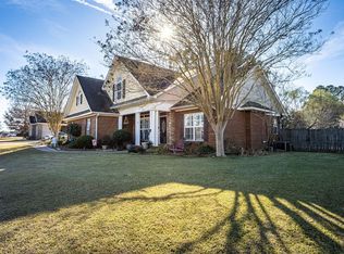 203 Lakeside Dr, Dothan, AL 36301