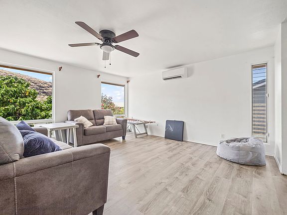4th image of 86-372 Kawili St