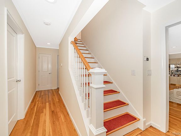 4th image of 15 Chadwick Road
