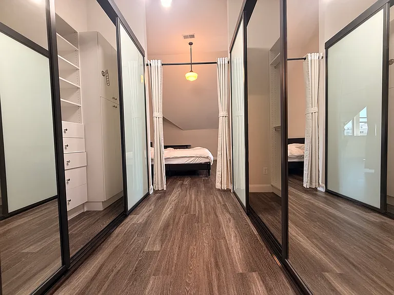 1022 Hancock St #304 — Photo 8