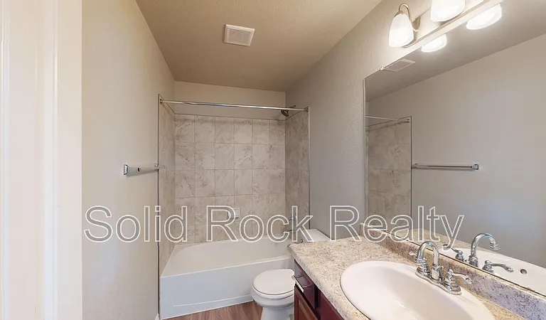 5323 Pabst Dr — Photo 12