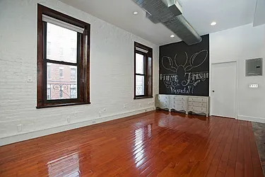 Rented by Jade Stone Real Estate Consulting