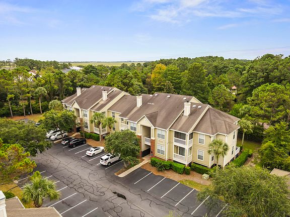 2nd image of 1600 Long Grove Dr Unit 526