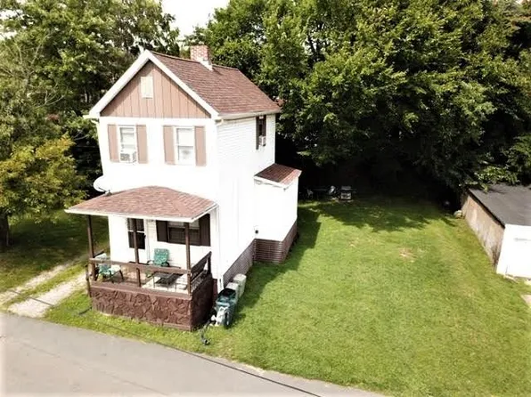31 Moore Ave, Washington, PA 15301