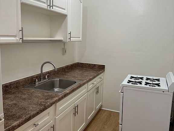 5th image of 1742 N Edgemont St #110