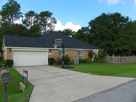 4th image of 13202 Cary Ct