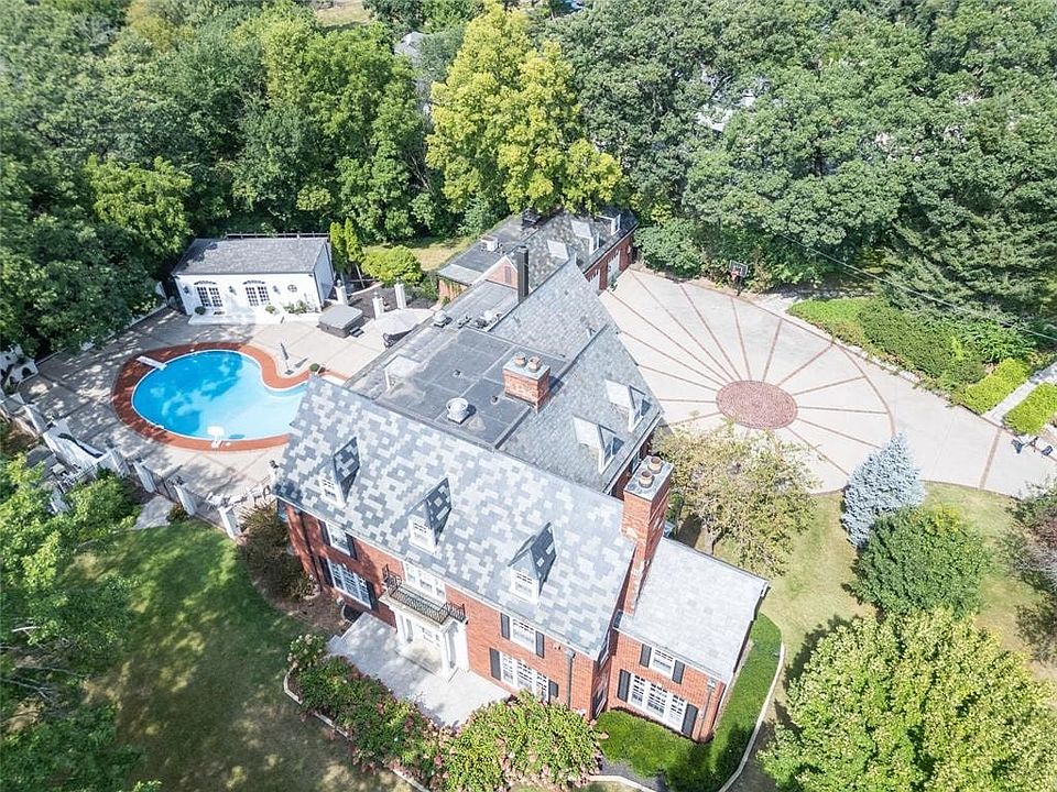 1st image of 3545 Lincoln Place Dr
