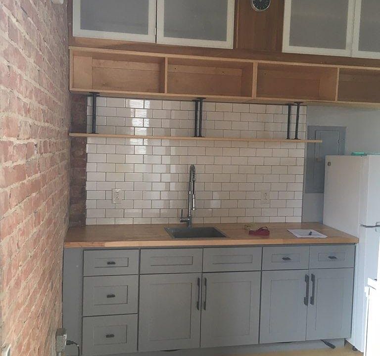 2nd image of 1701 Frintz St APT 2A