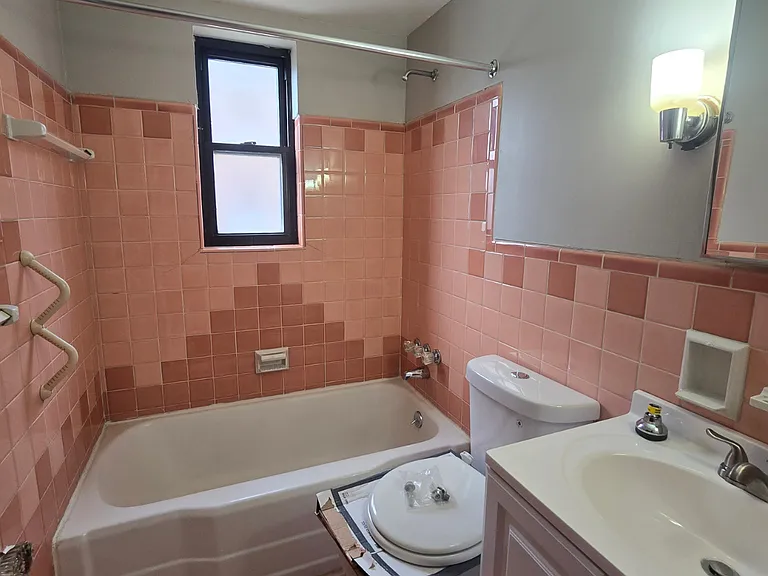 Boudinot Apartments — Photo 11