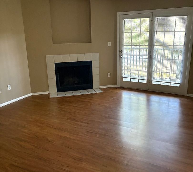 1st image of 199 Afton Sq Unit 204