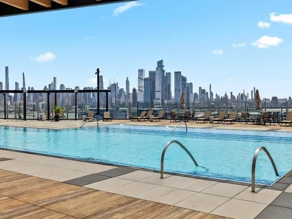 380 Mountain Road image 1 of 24