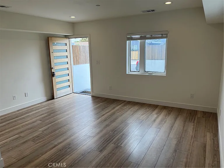 2151 S West View St — Photo 6